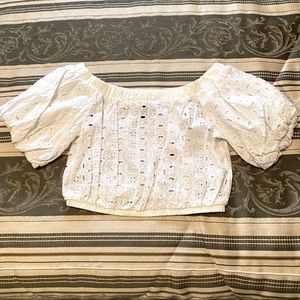 Forever 21 eyelet crop top M NWOT